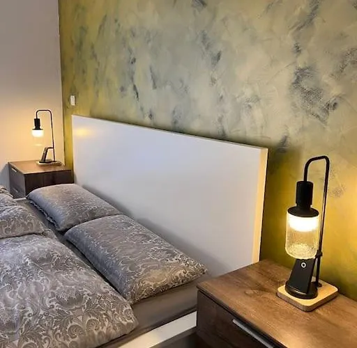 Deluxe 1 Bedroom Апартаменты *